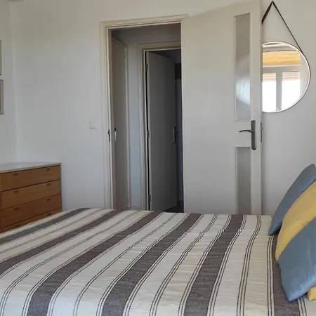 Appartement Peixes Mit Blick Auf Wasser By Interhome *