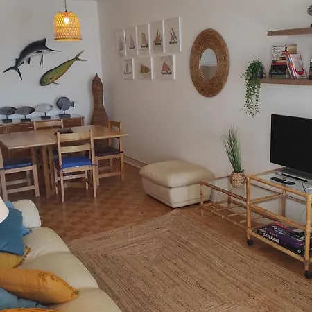 Peixes Mit Blick Auf Wasser By Interhome